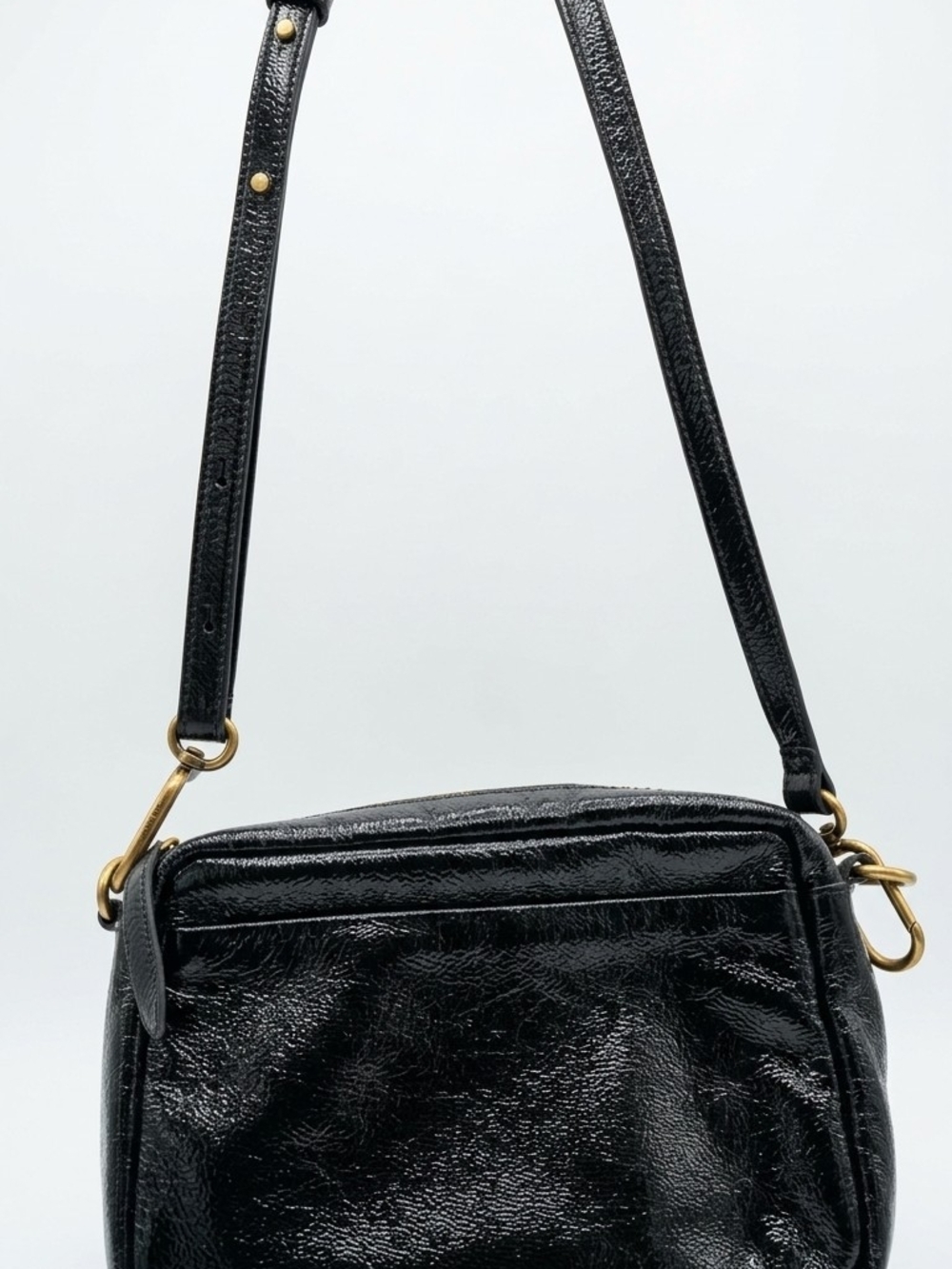 Madewell The Carabiner Medium Crossbody Bag in Patent Leather